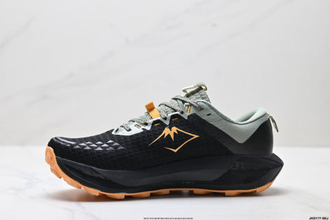 ASICS GEL-TRABUCO 13 athletic shoes, running shoes, breathable mesh upper, durable trail running shoes for men and women.