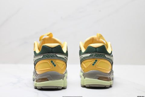 Asics Gel-Kayano 20 running shoes: comfortable, versatile, durable, breathable, low-top athletic shoes.