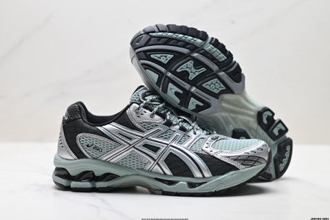 Asics GEL-Nimbus 10.1 Sneakers: Trendy, durable, and casual running shoes with patchwork construction.