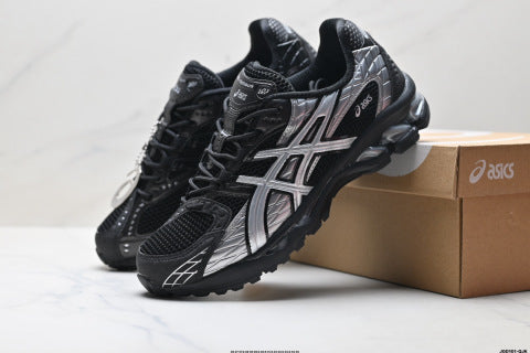 Asics GEL-Nimbus 10.1 Sneakers: Trendy, durable, low-top casual running shoes with patchwork design.