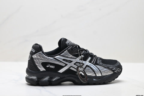 Asics GEL-Nimbus 10.1 Sneakers: Trendy, durable, low-top casual running shoes with patchwork design.