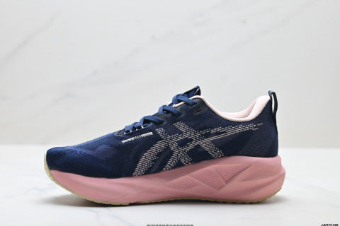Asics NOVABLAST 5 LE Sneakers: Lightweight, breathable, cushioned, casual running shoes.