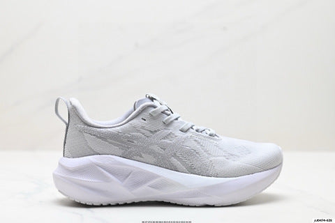 Asics NOVABLAST 5 LE Running Shoes for Men and Women: Lightweight, Breathable, Cushioned, and Suitable for Sports.