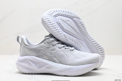 Asics NOVABLAST 5 LE Running Shoes for Men and Women: Lightweight, Breathable, Cushioned, and Suitable for Sports.