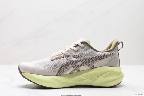 Asics NOVABLAST 5 LE series running shoes for men and women, breathable and cushioned outdoor sports shoes.