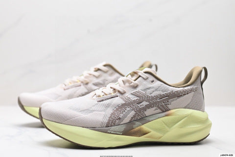 Asics NOVABLAST 5 LE series running shoes for men and women, breathable and cushioned outdoor sports shoes.