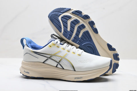 ASICS GEL-KAYANO 32 PLATINUM Running Shoes: Low-top, lightweight, professional running shoes.