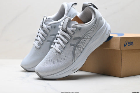 ASICS GEL-KAYANO 32 PLATINUM Running Shoes: Low-top, lightweight, professional running shoes.