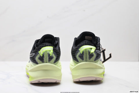 ASICS GEL-TRABUCO MAX 3 Running Shoes: Breathable Mesh, Durable, Suitable for Trail Running.