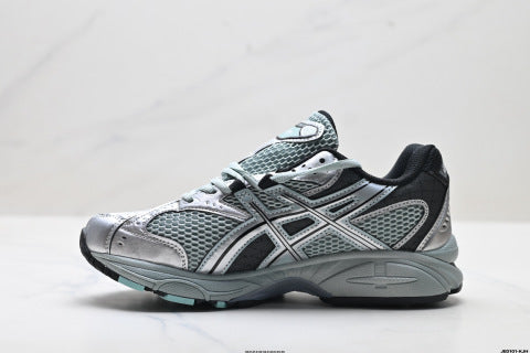 ASICS Gel-Nimbus 10.1 Sneakers: Trendy, Durable, Low-top Casual Running Shoes