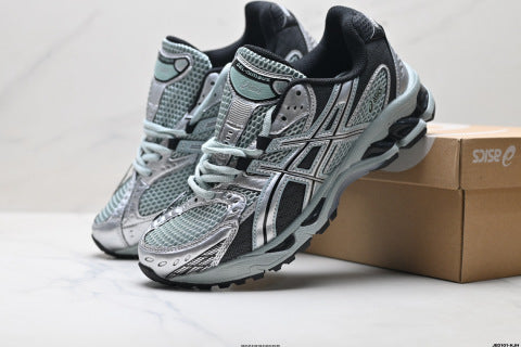 ASICS Gel-Nimbus 10.1 Sneakers: Trendy, Durable, Low-top Casual Running Shoes