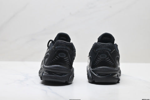 ASICS Gel-Nimbus 10.1 Sneakers: Trendy, Durable, Low-top Casual Running Shoes
