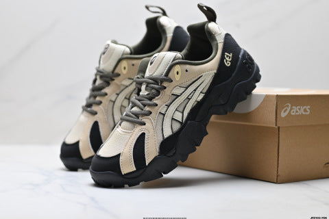 Asics Gel-Truck hiking shoes: shock-absorbing, slip-resistant, lightweight, and functional outdoor shoes.