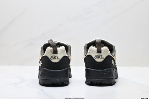 Asics Gel-Truck hiking shoes: shock-absorbing, slip-resistant, lightweight, and functional outdoor shoes.