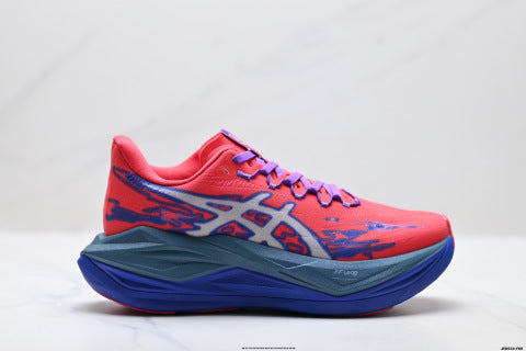 Asics SUPERBLAST 3 athletic shoes: comfortable and soft, with non-slip and durable mesh fabric, perfect for training and running.