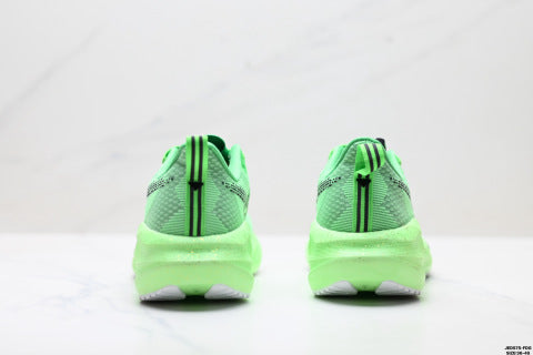 Asics NOVABLAST 5 CP Sneakers: Low-top, lightweight, breathable, cushioned casual running shoes.